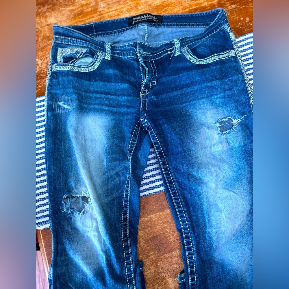 Maurices Premium Jeans. Straight leg. Size 18